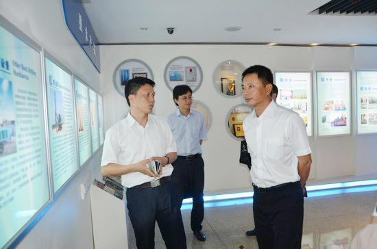 中国出口信用保险公司领导一行考察山河智能　