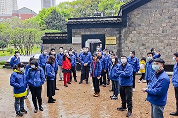 觅红色历史 践初心使命——山河智能全体党员赴长沙党史馆开展主题党日活动