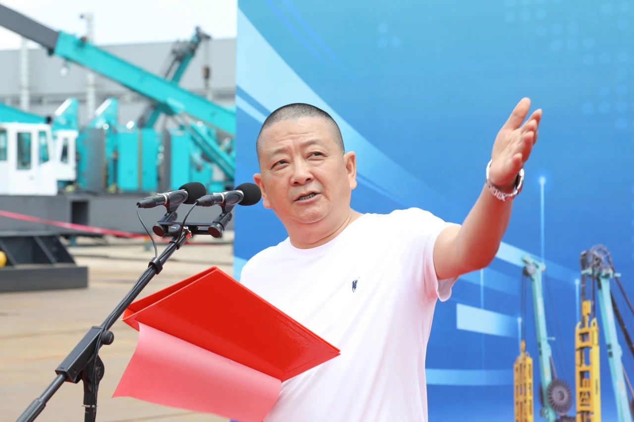 “破纪录王者”再出征！山河智能SWDM800旋挖钻机成功交机